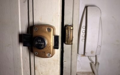 🔐 Dépannage serrurerie à Nîmes centre : un verrou bloqué remplacé